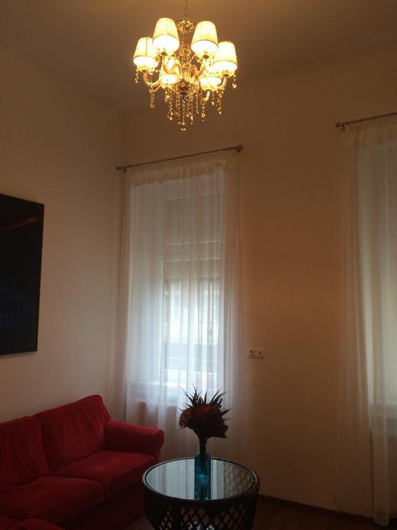 Julia'S Home Budapest Eksteriør bilde