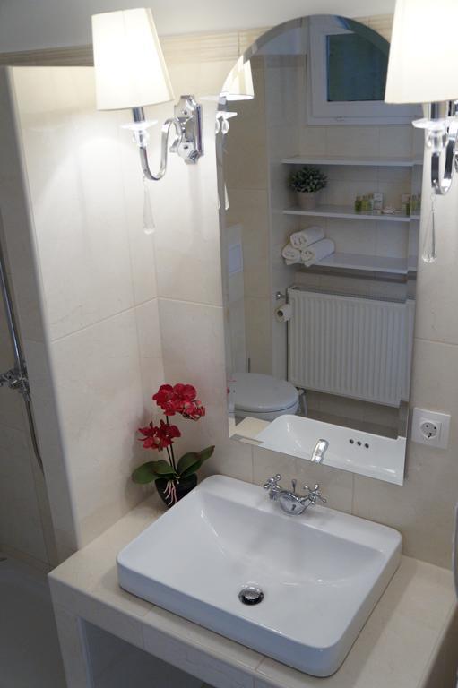 Julia'S Home Budapest Eksteriør bilde